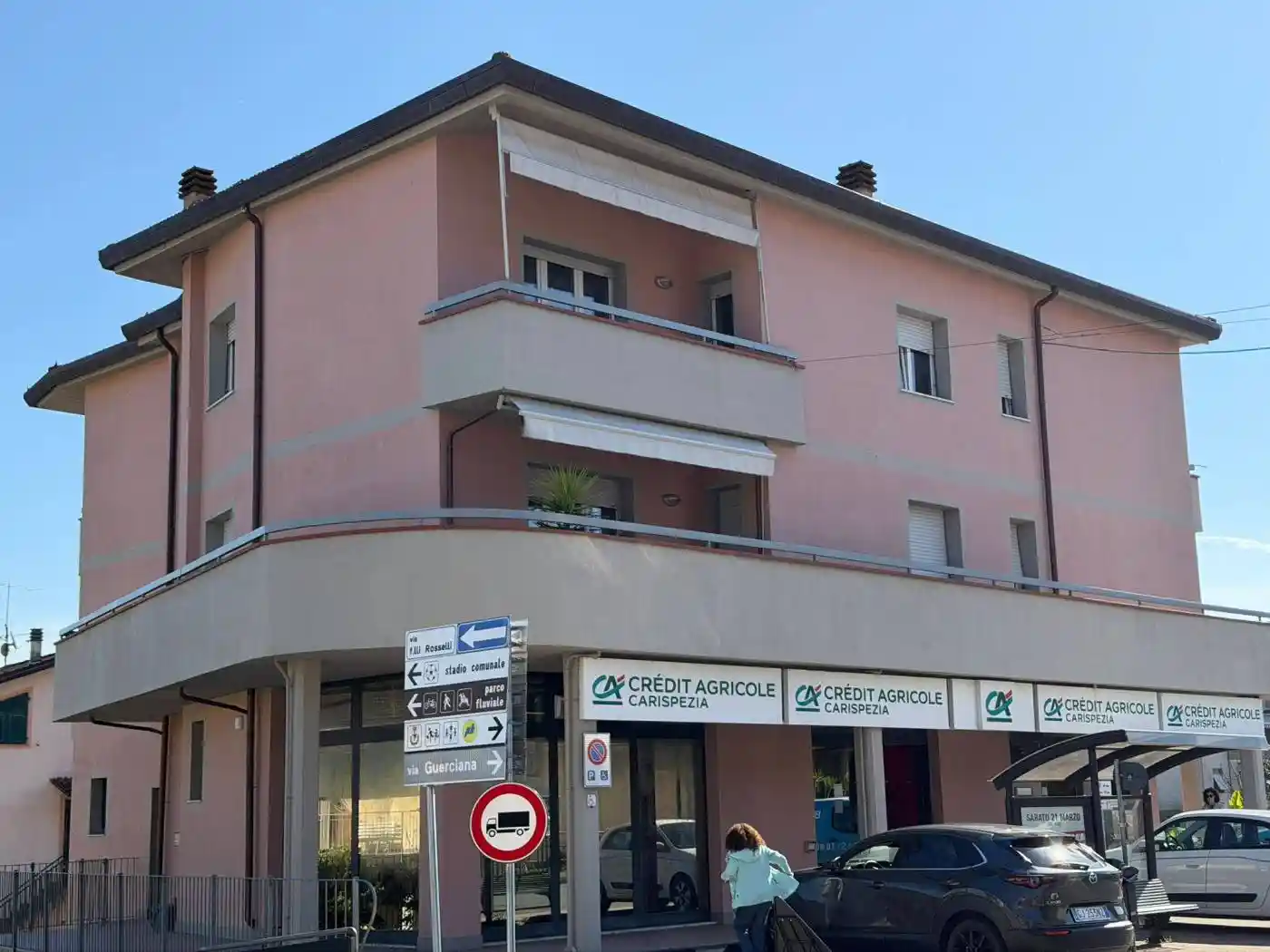 Appartamento in vendita a Follo