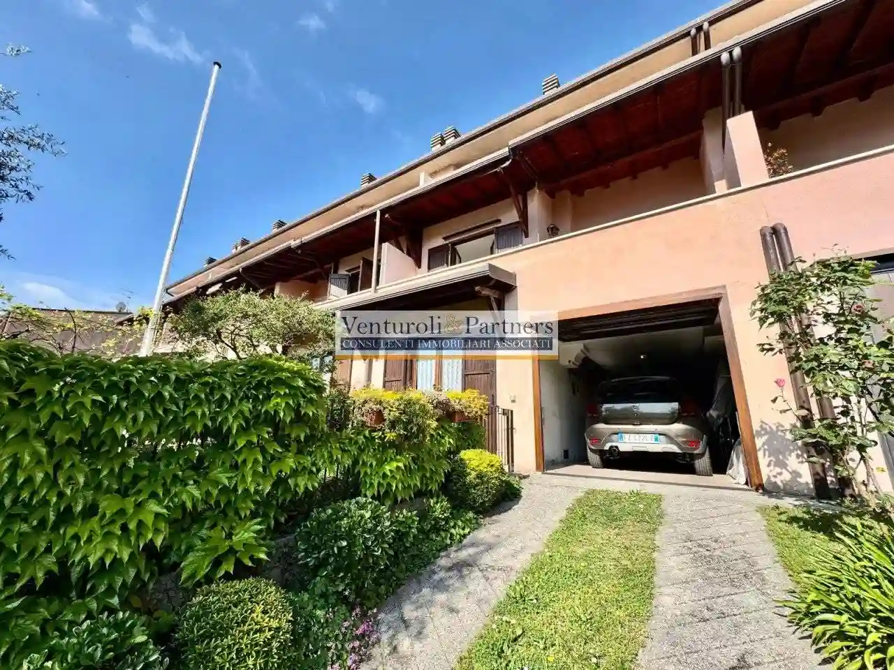 Villetta a schiera - foto 2