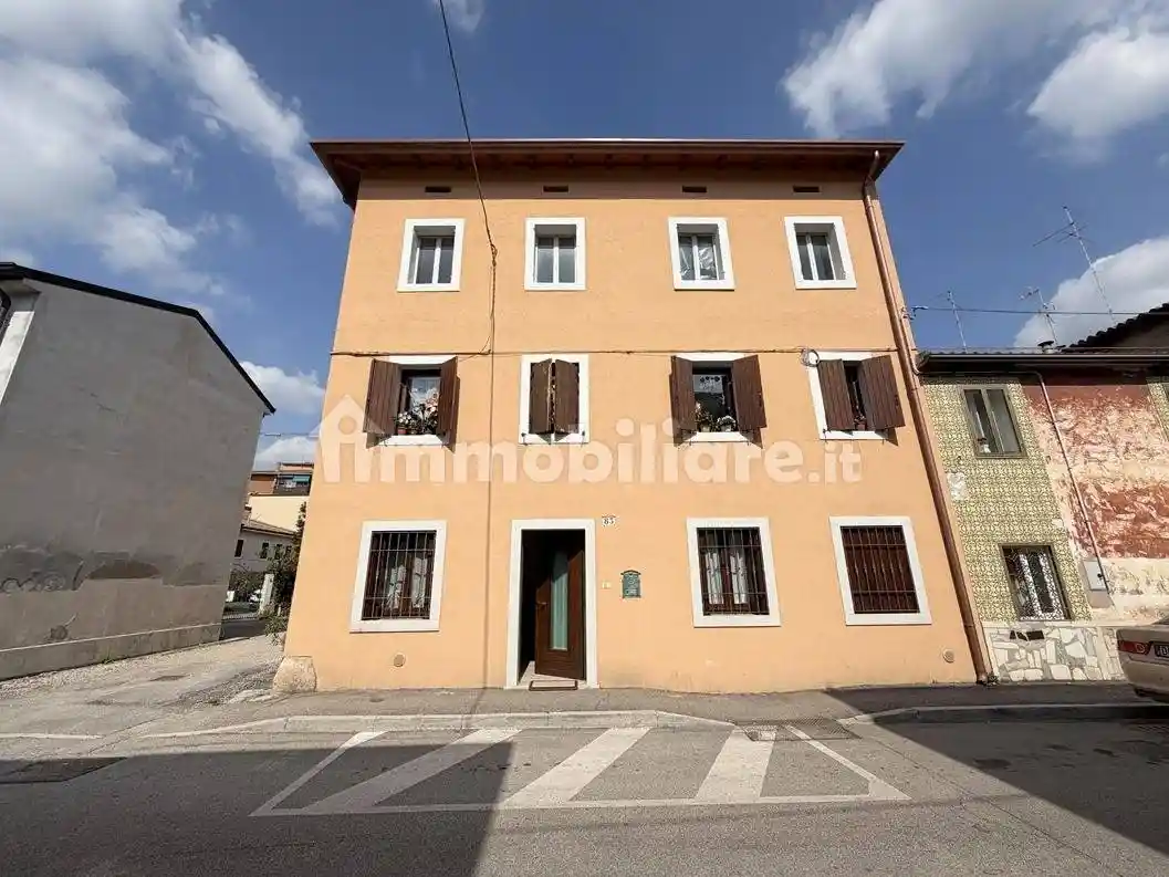 Appartamento in vendita a Verona