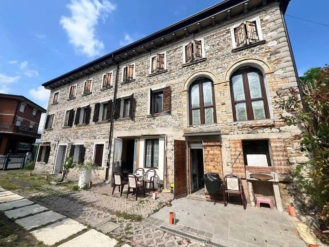 Palazzo - Edificio in vendita a Godega di Sant'Urbano