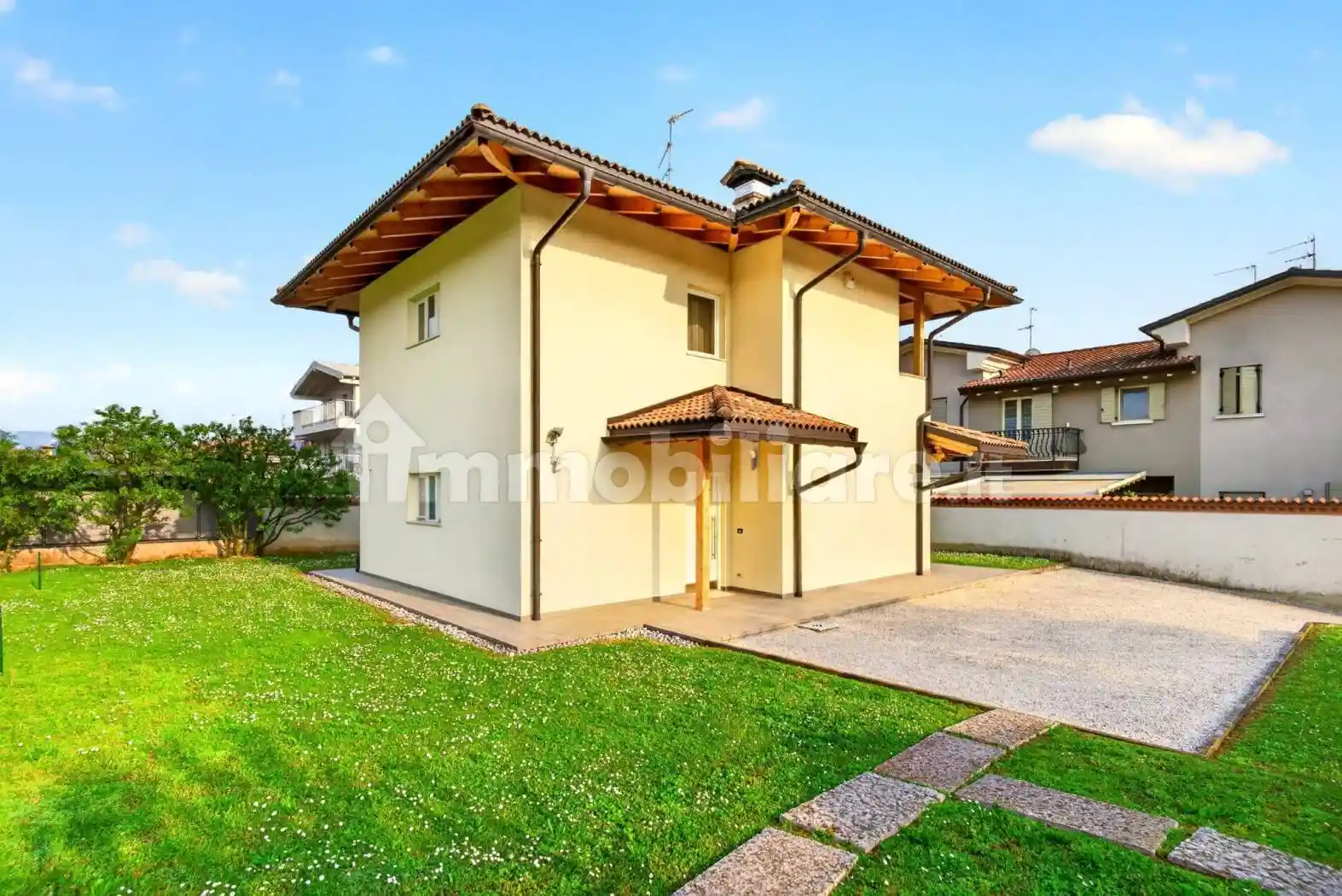 Villa in vendita a Rodengo Saiano