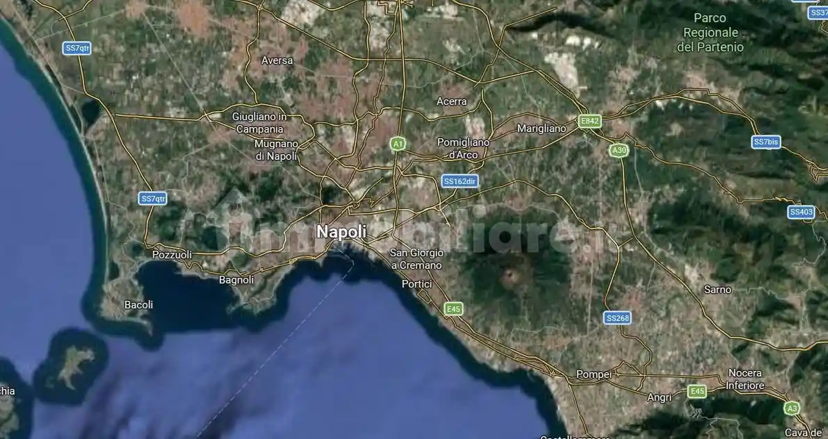 Appartamento in vendita a Napoli