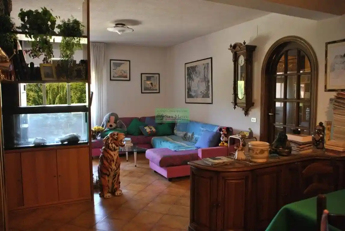 Appartamento in vendita a Lucca