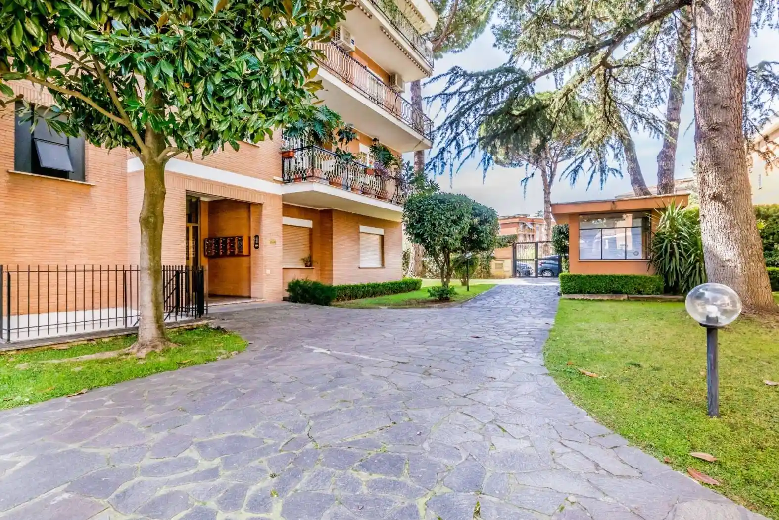 Appartamento in vendita a Roma