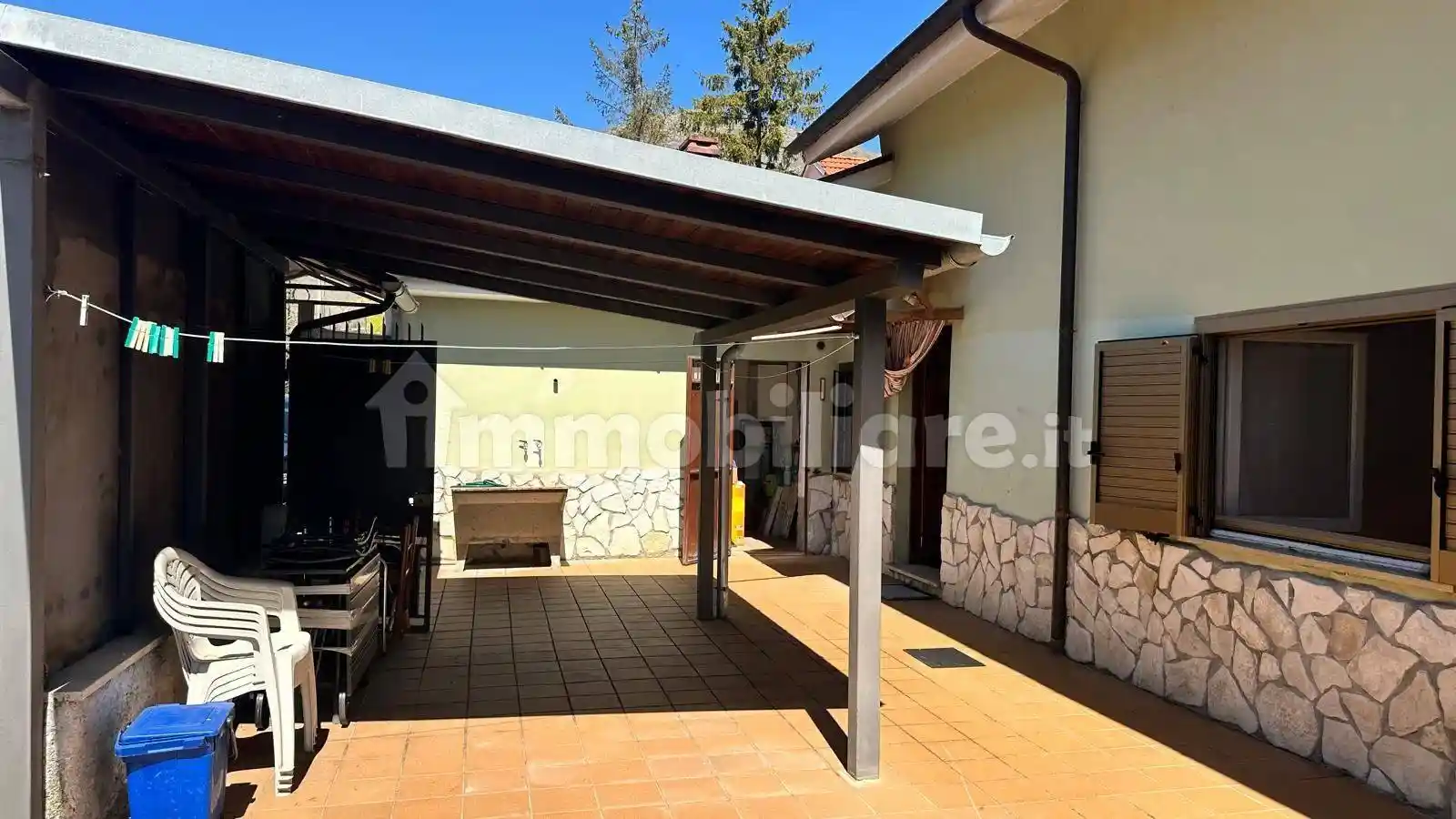 Casa indipendente in vendita a Scurcola Marsicana
