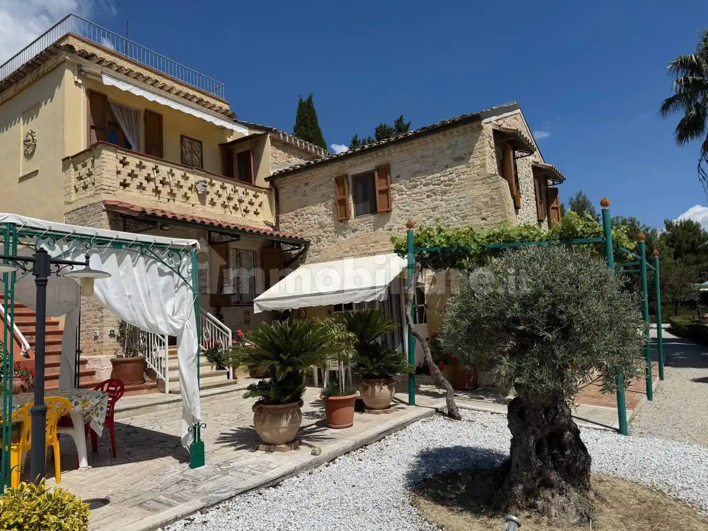 Rustico - Casale in vendita a Offida