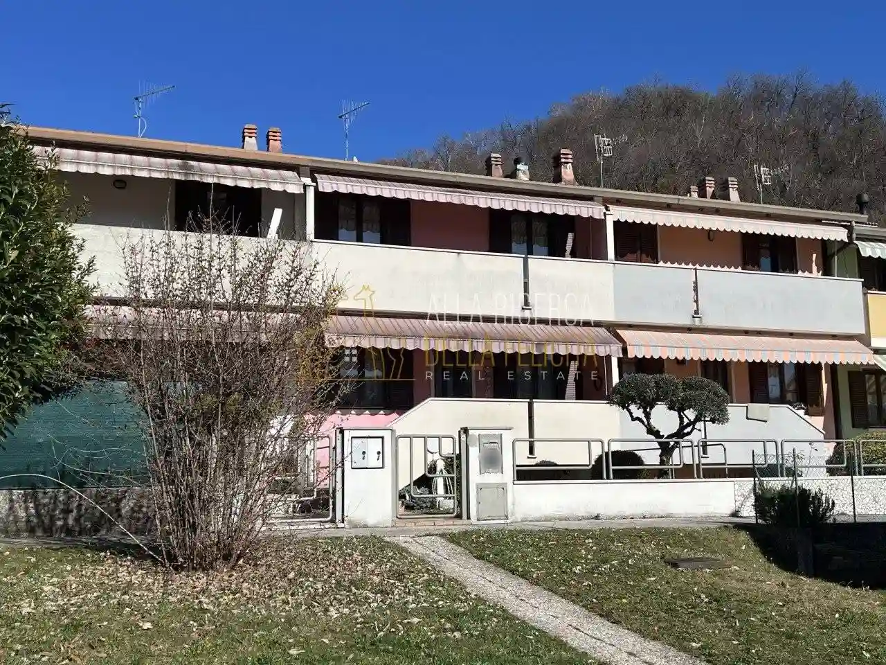 Villetta a schiera - foto 2