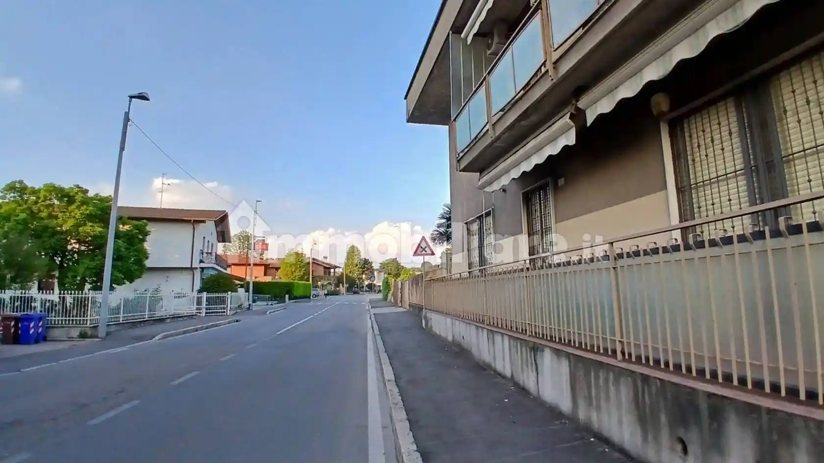 Appartamento in affitto a Carugo