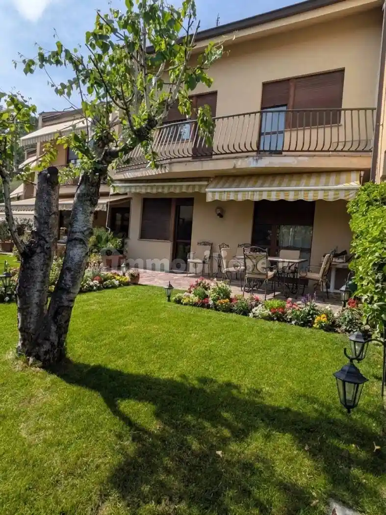 Villetta a schiera in vendita a Alba