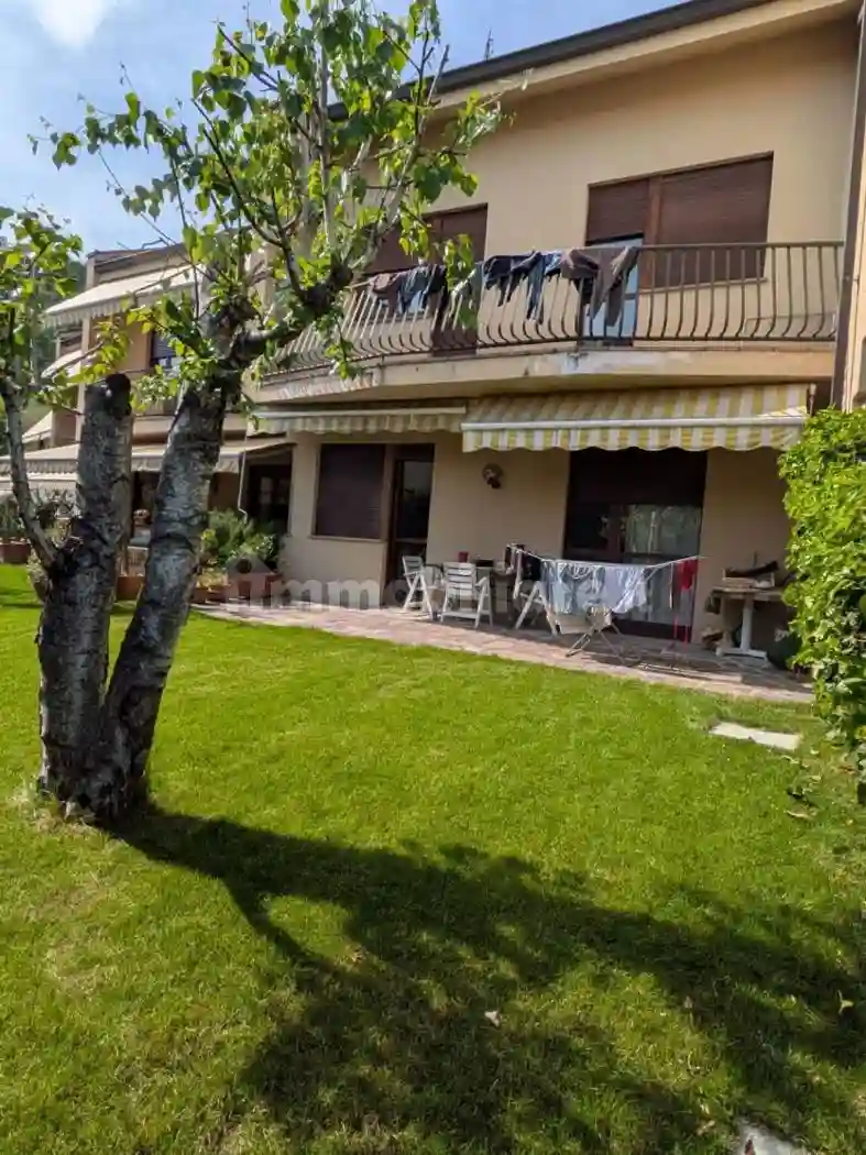Villetta a schiera - foto 2