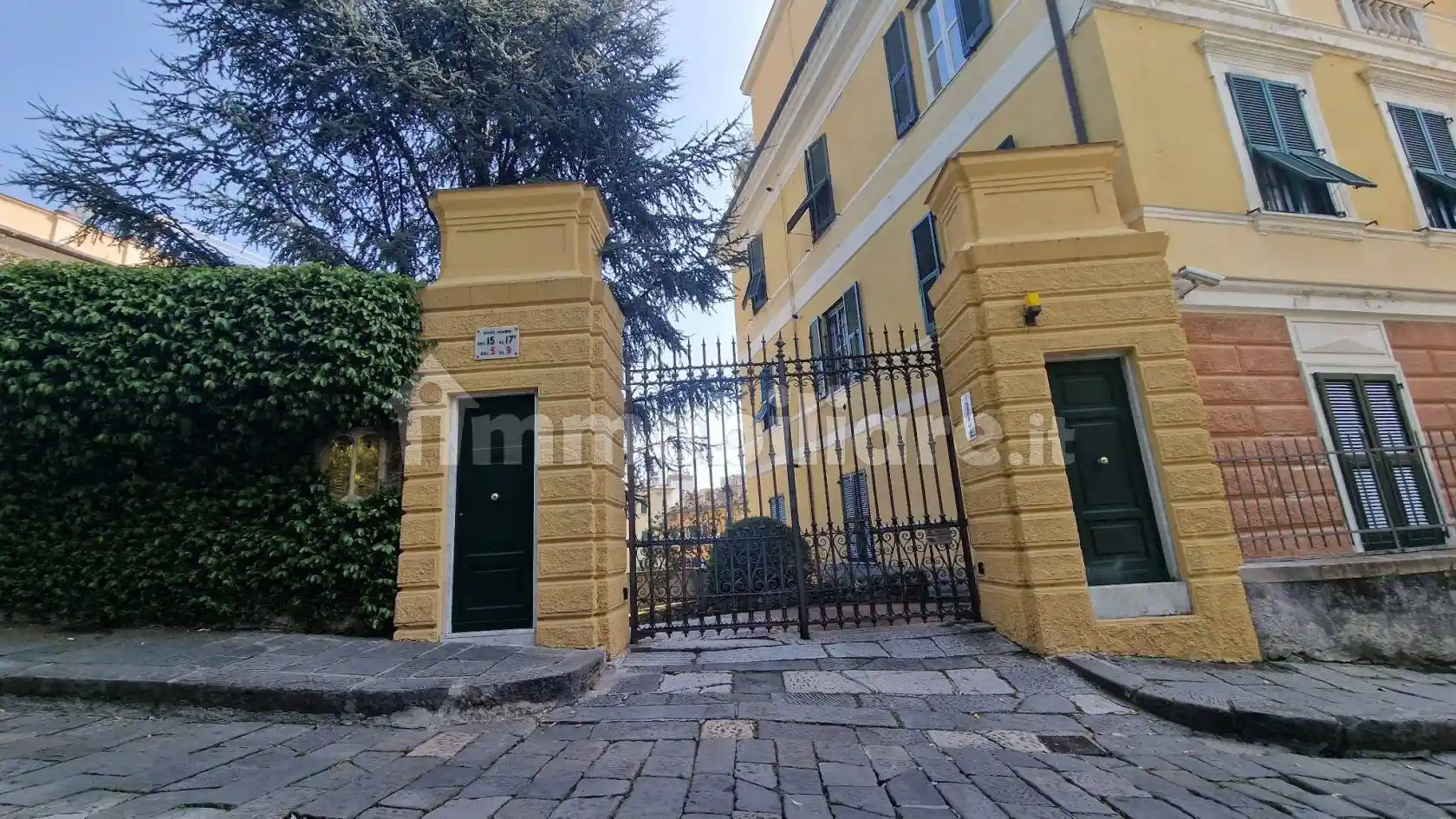 Appartamento in vendita a Genova