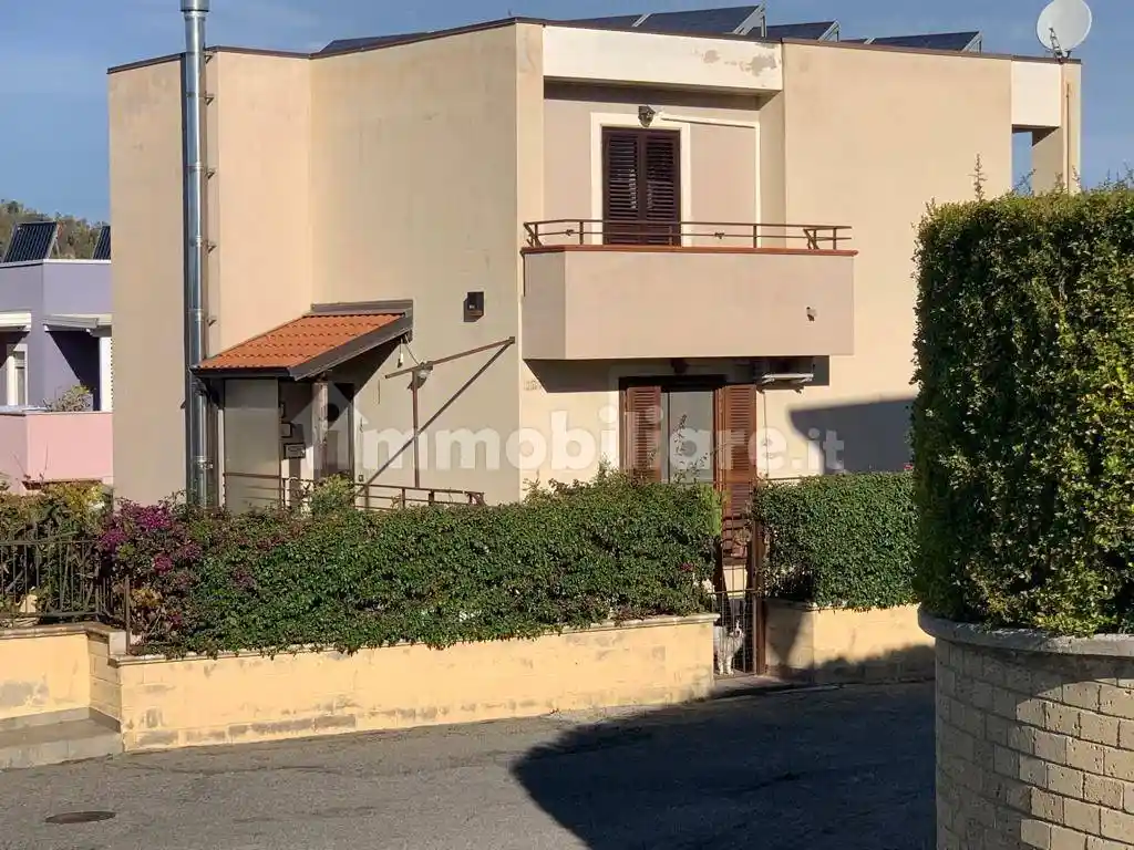 Villa in vendita a Crotone