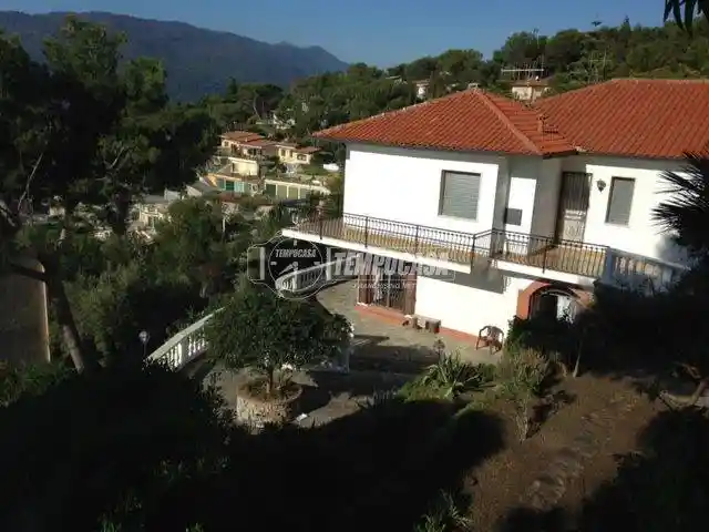 Villa in vendita a Andora