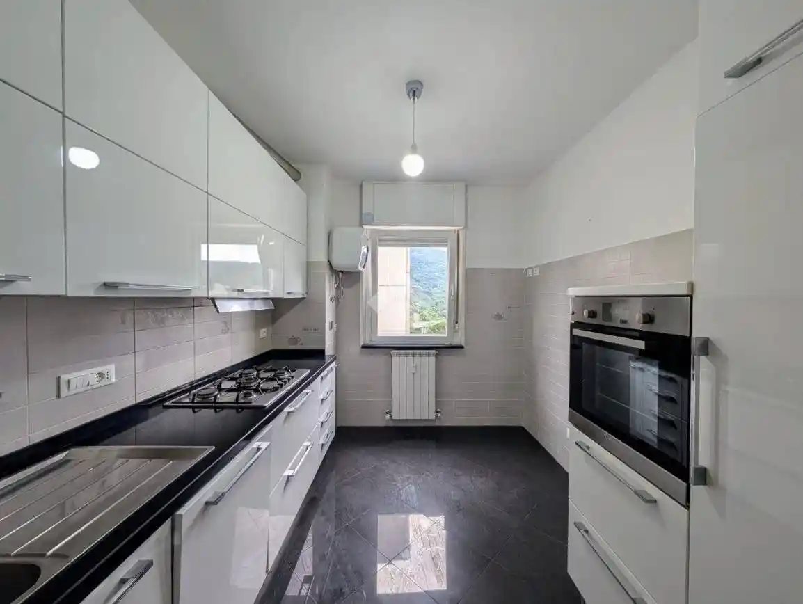 Appartamento in vendita a Genova
