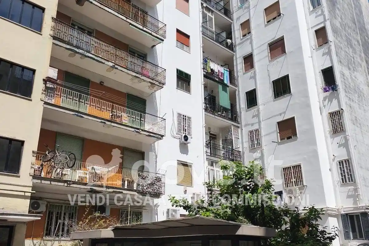 Appartamento in vendita a Napoli