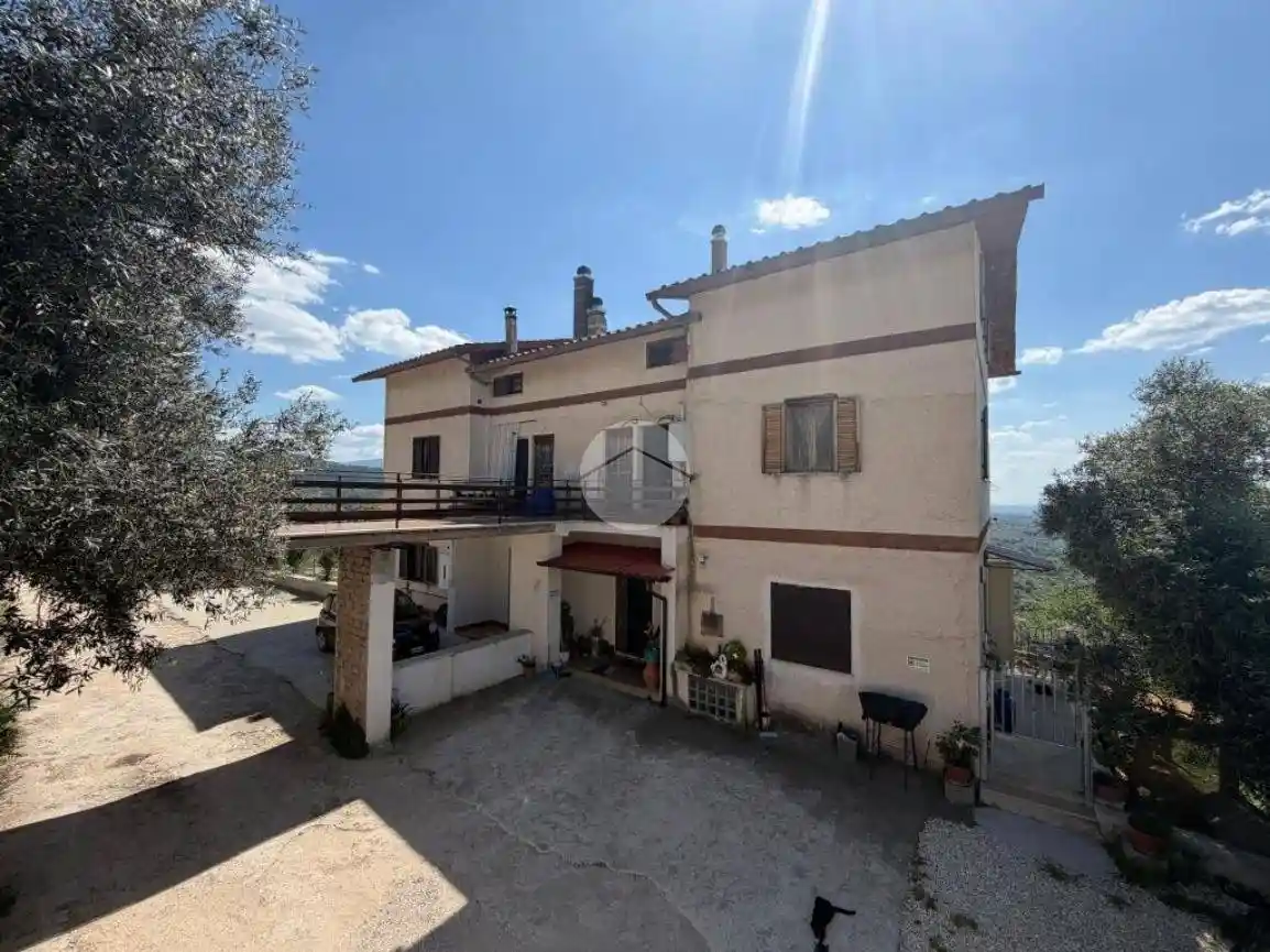 Appartamento in vendita a Nerola