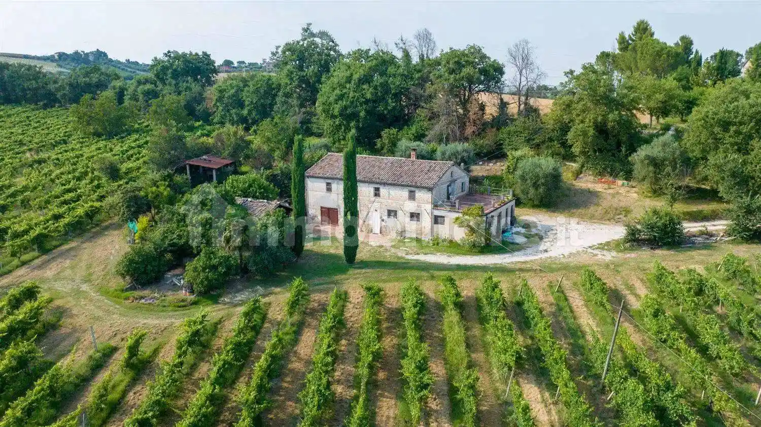 Rustico - Casale in vendita a Monte Roberto