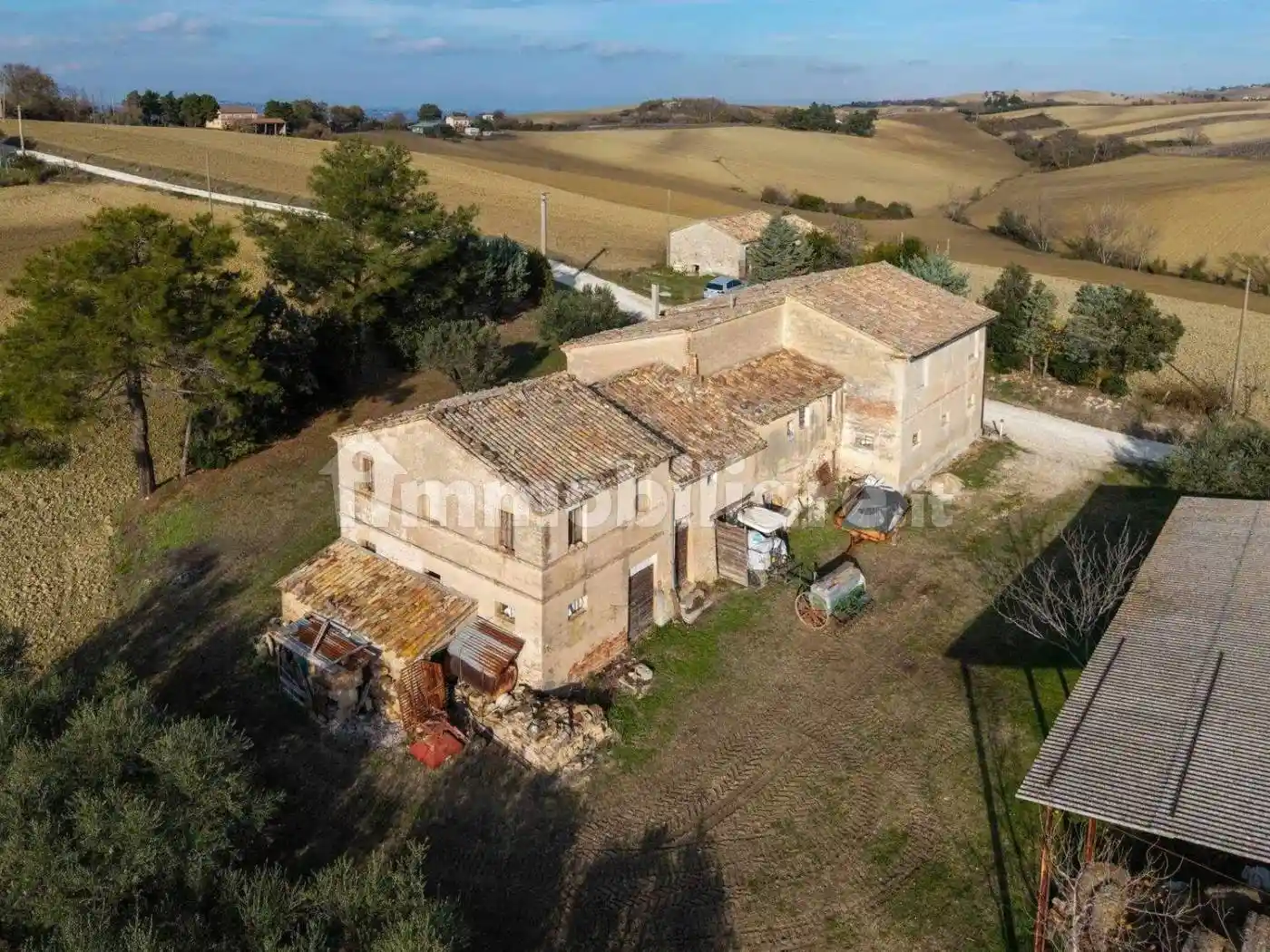 Rustico - Casale in vendita a Jesi