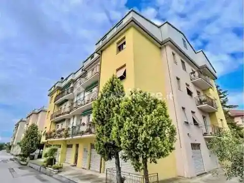 Appartamento in vendita a Falconara Marittima