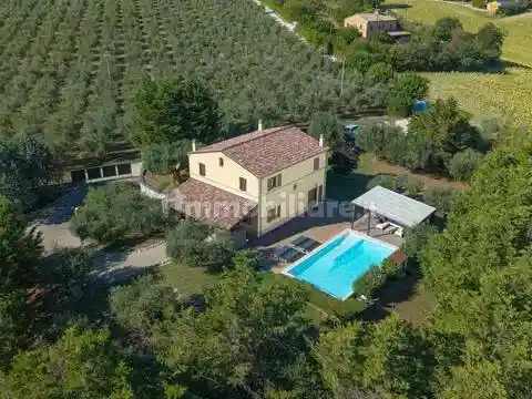 Rustico - Casale in vendita a San Marcello