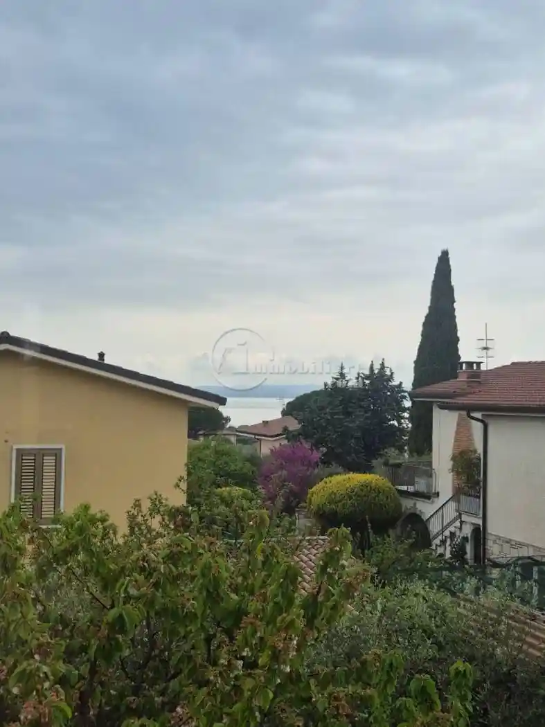 Villa in vendita a Bardolino