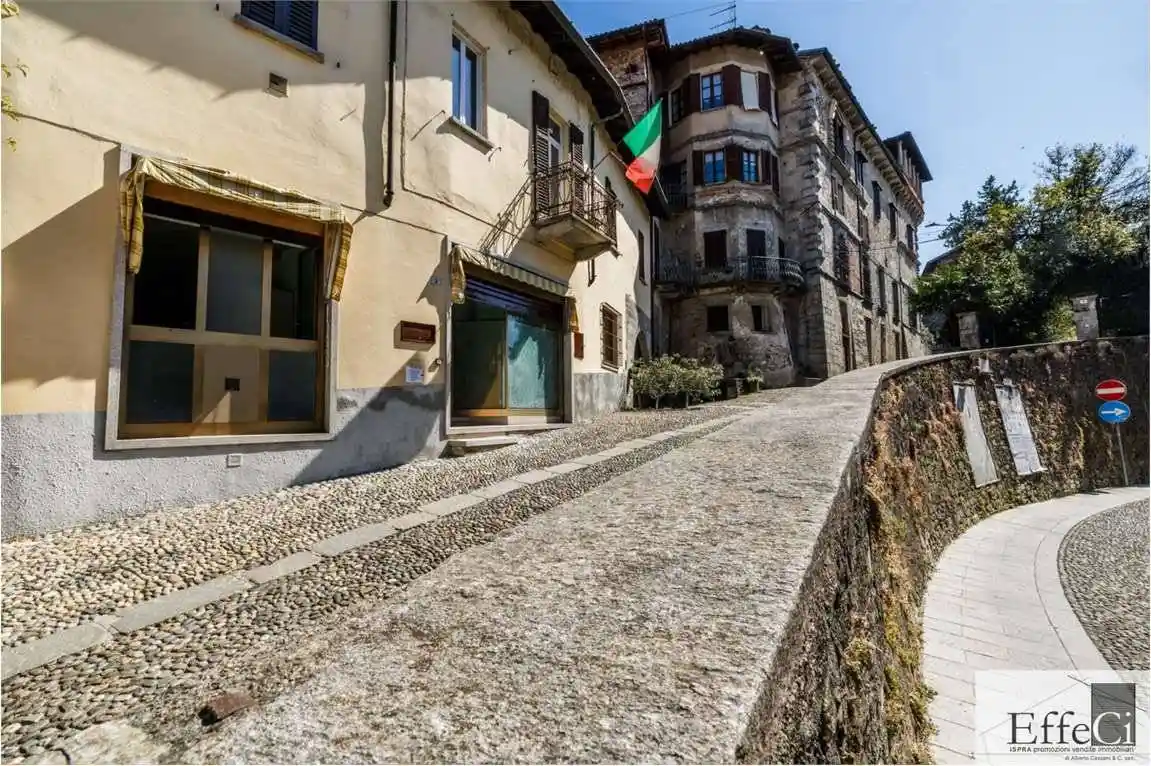 Appartamento in vendita a Besozzo