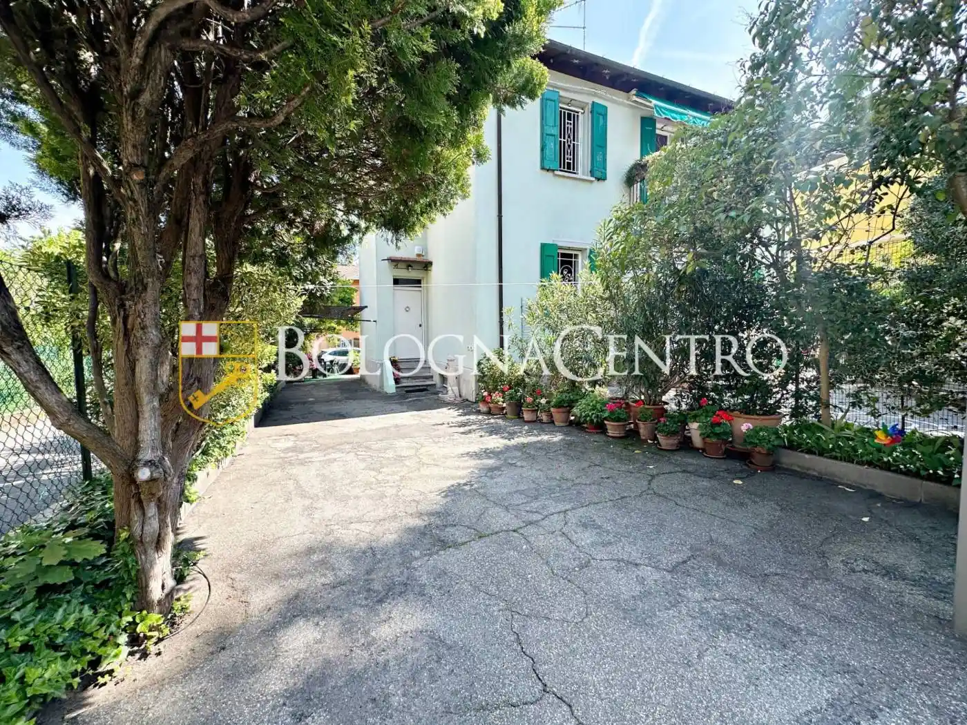 Villa in vendita a Casalecchio di Reno
