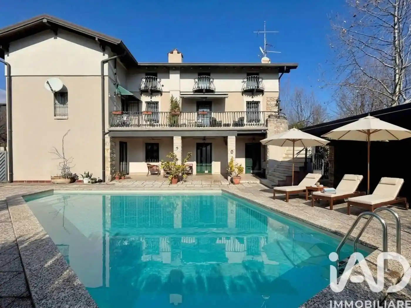 Villa in vendita a Desenzano del Garda