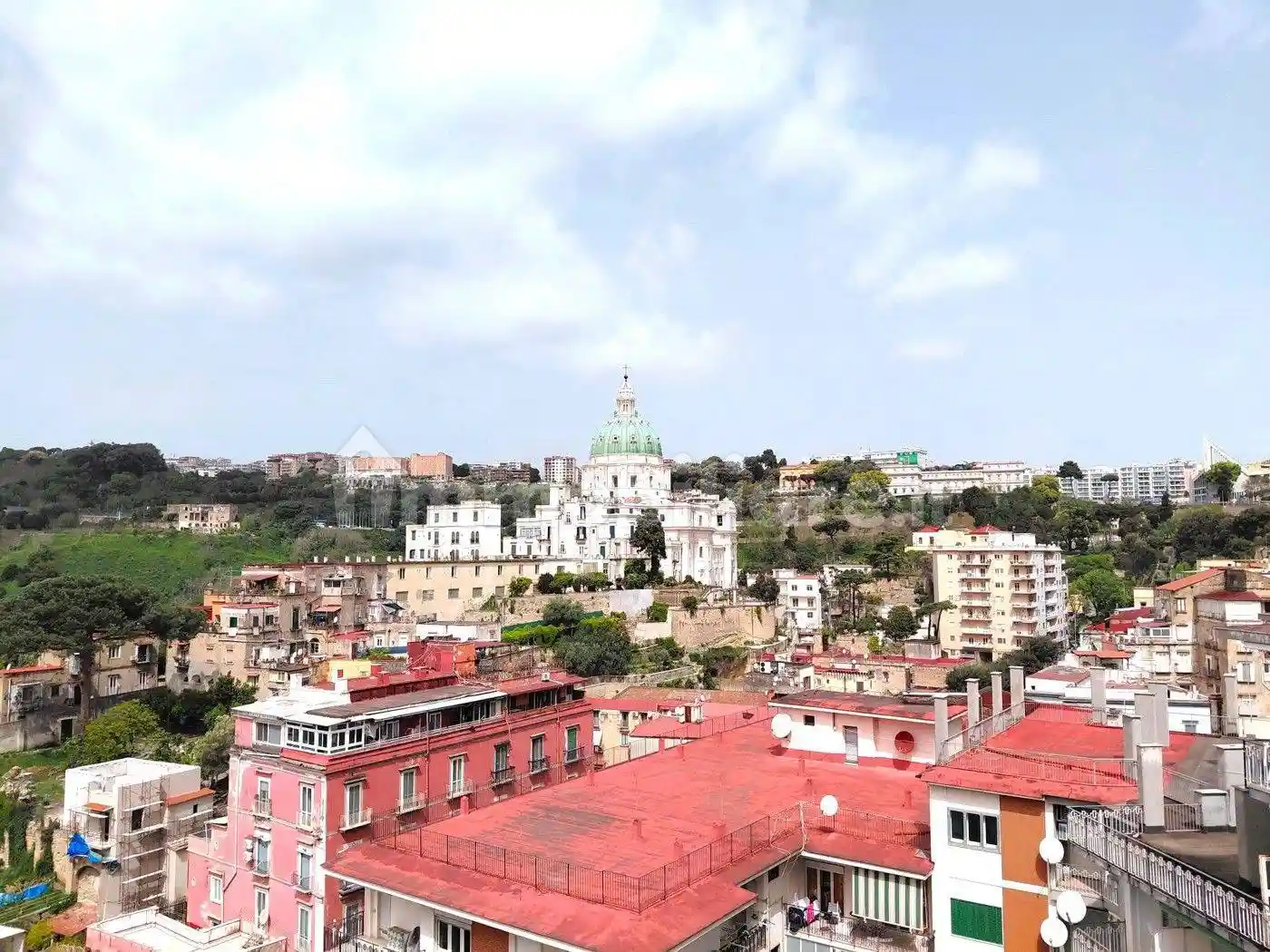 Appartamento in vendita a Napoli