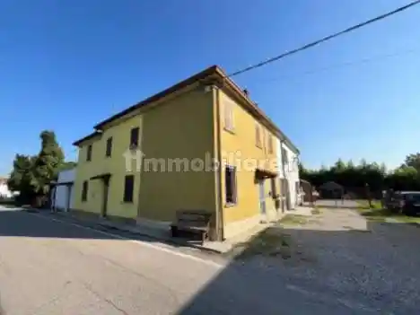 Appartamento in vendita a Roncoferraro