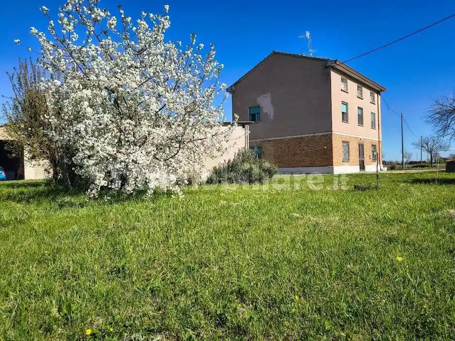 Rustico - Casale in vendita a Voghiera