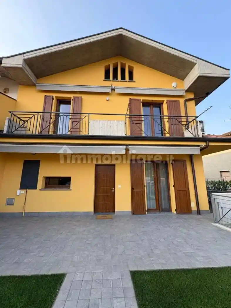 Casa indipendente in vendita a Paladina