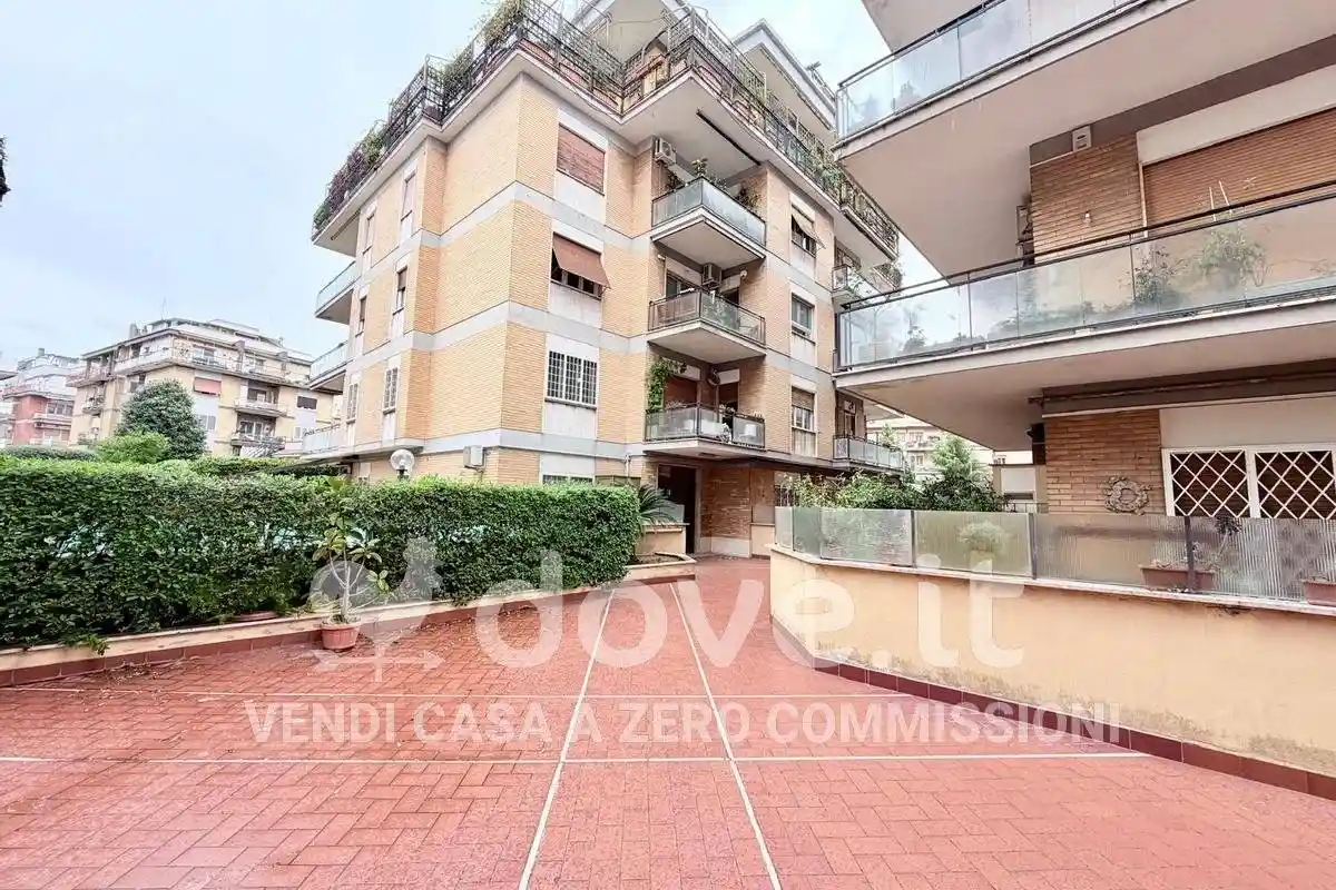 Appartamento in vendita a Roma