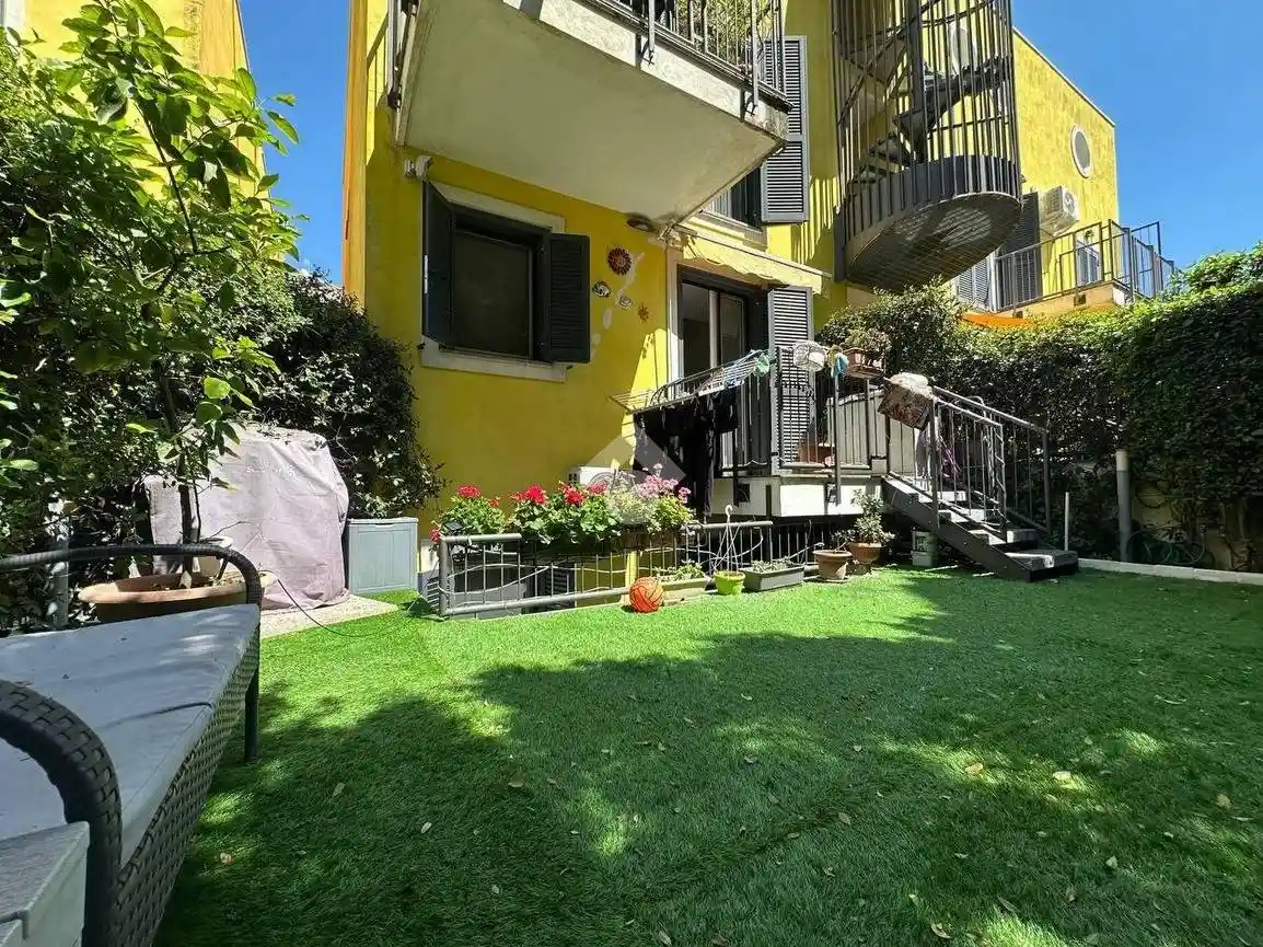 Villa in vendita a Napoli