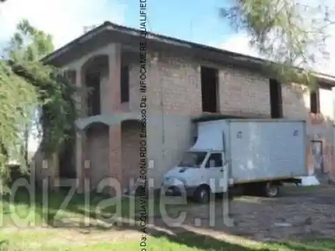 Villa in vendita a Castelfranco di Sotto