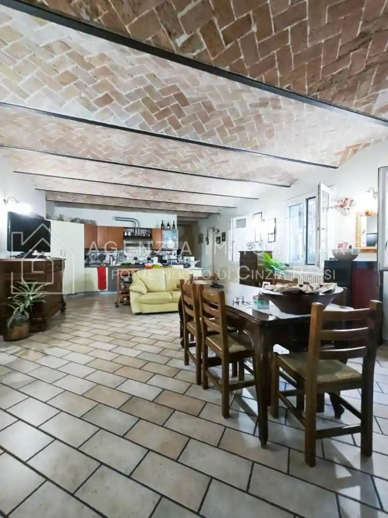 Rustico - Casale in vendita a Ravenna