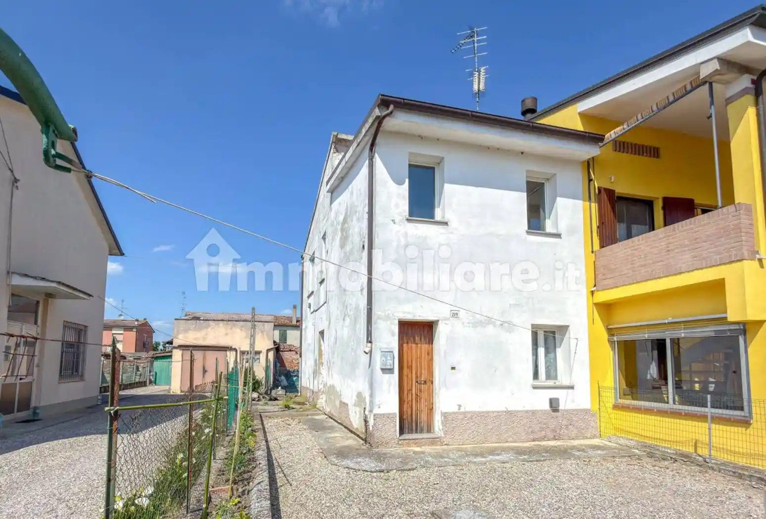 Casa indipendente in vendita a Bondeno