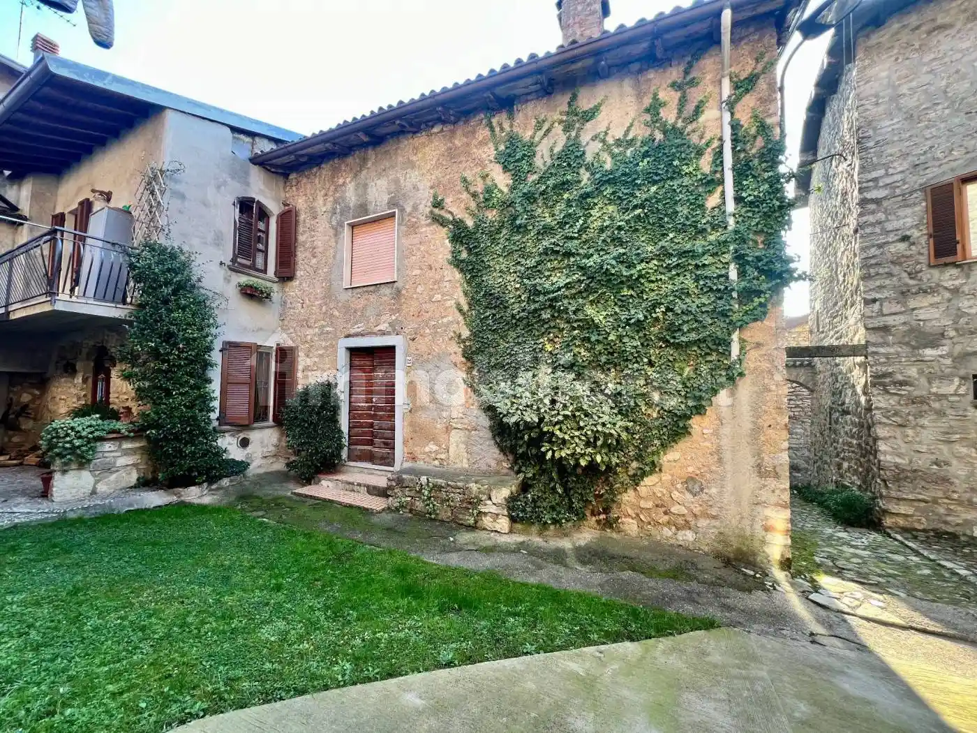 Casa indipendente in vendita a Almenno San Bartolomeo