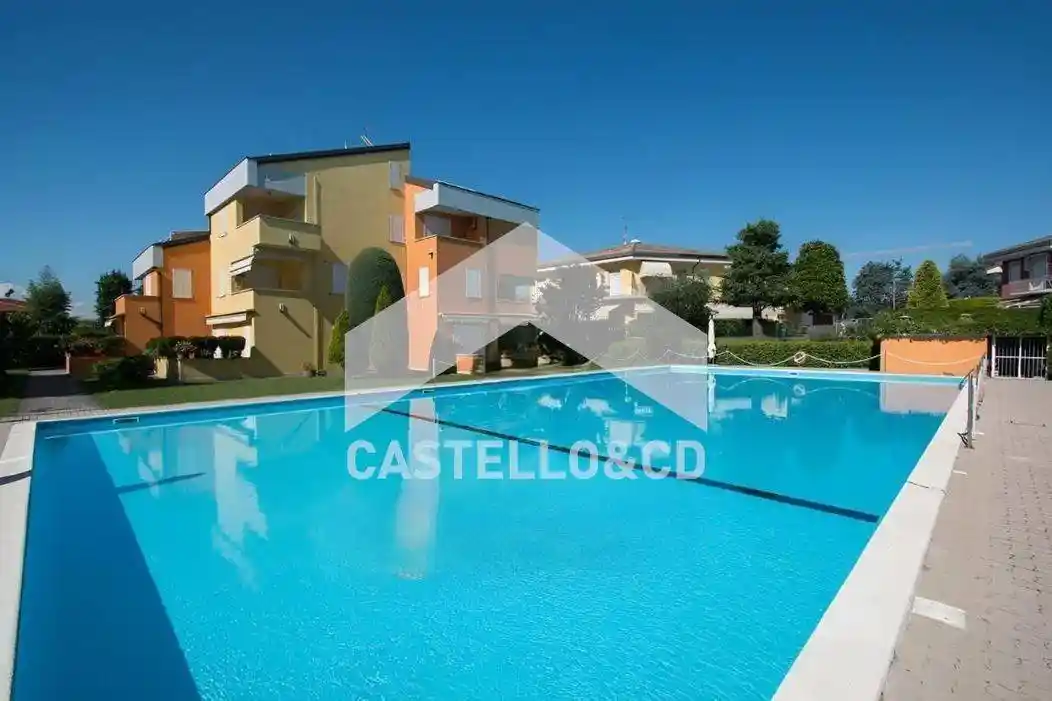 Appartamento in vendita a Sirmione