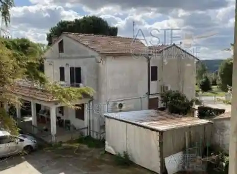 Villa in vendita a Osimo