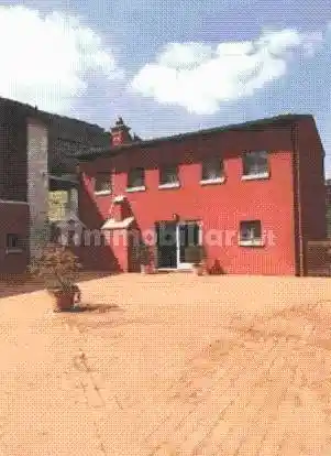 Casa indipendente in vendita a Verona