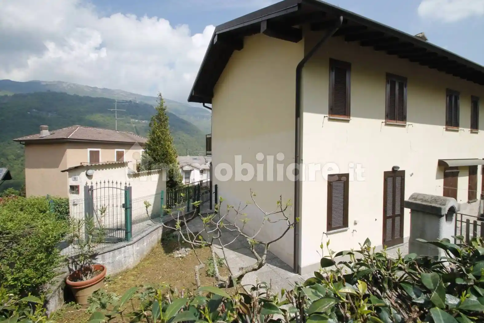 Villetta a schiera in vendita a Rota d'Imagna