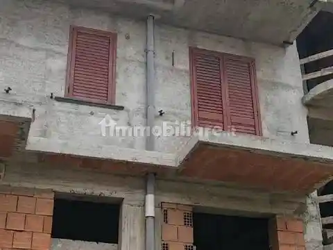 Palazzo - Edificio in vendita a Torregrotta