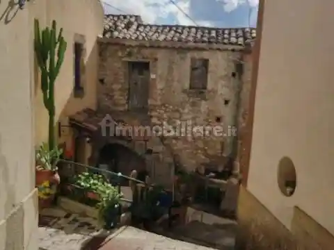 Villa in vendita a Roccavaldina