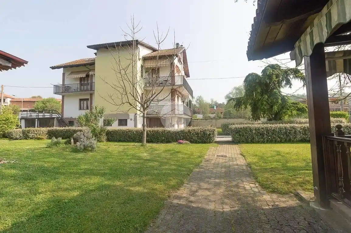 Casa indipendente in vendita a Monale