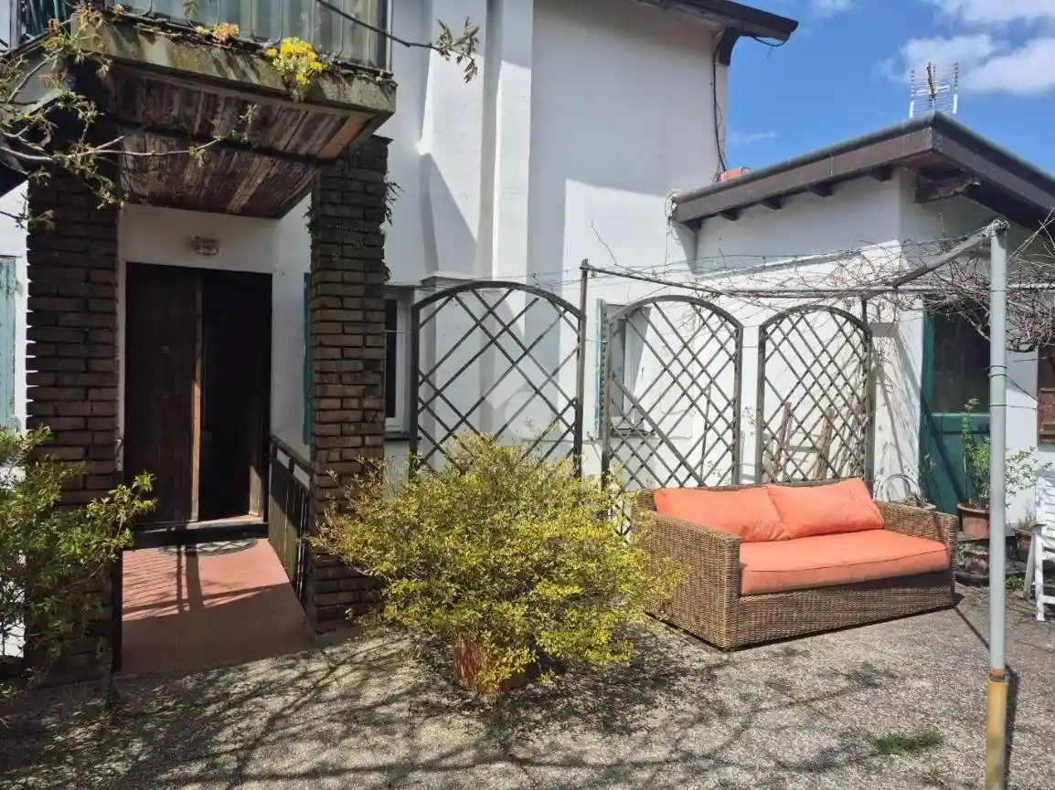 Villa in vendita a Montoggio