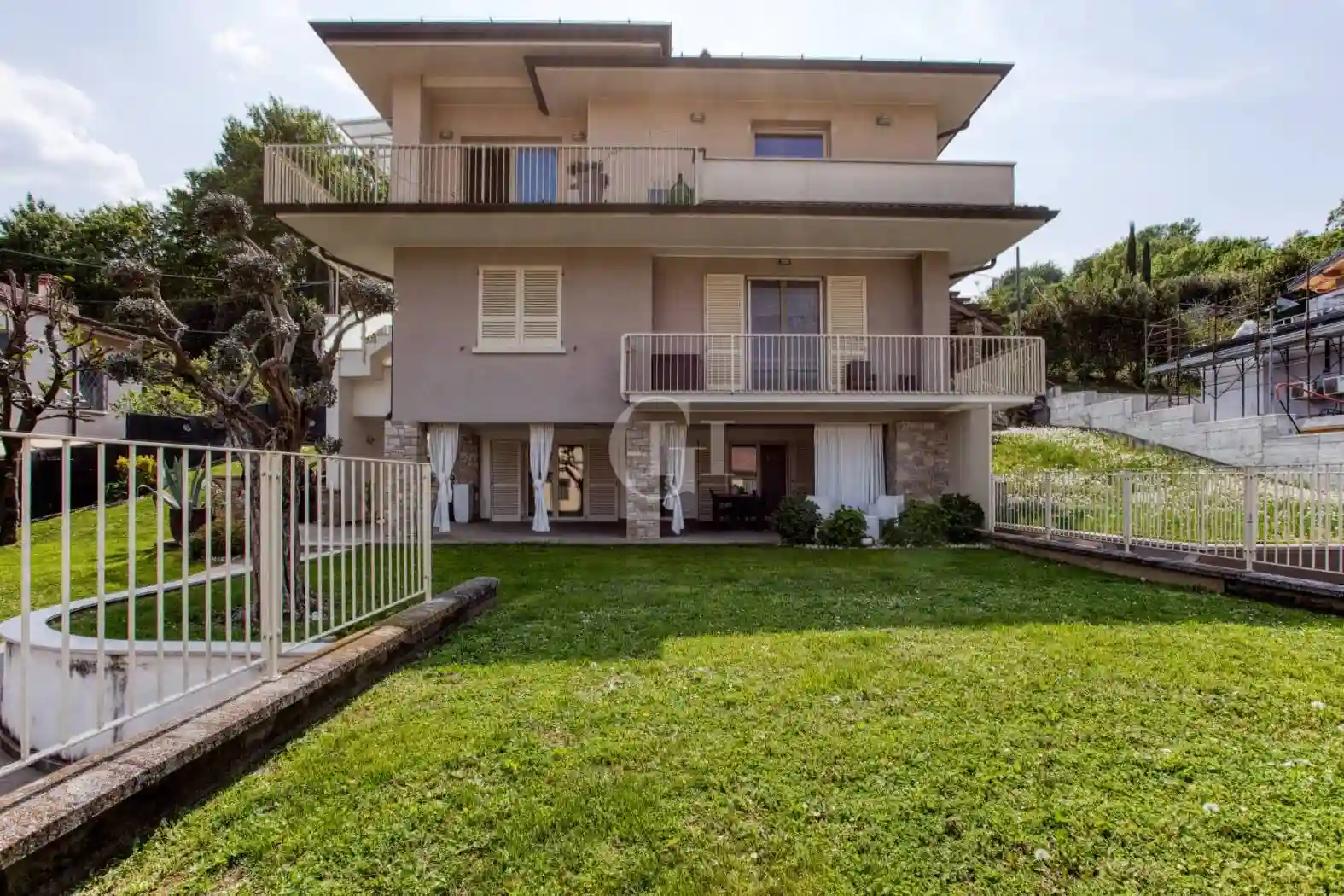 Villa - foto 2