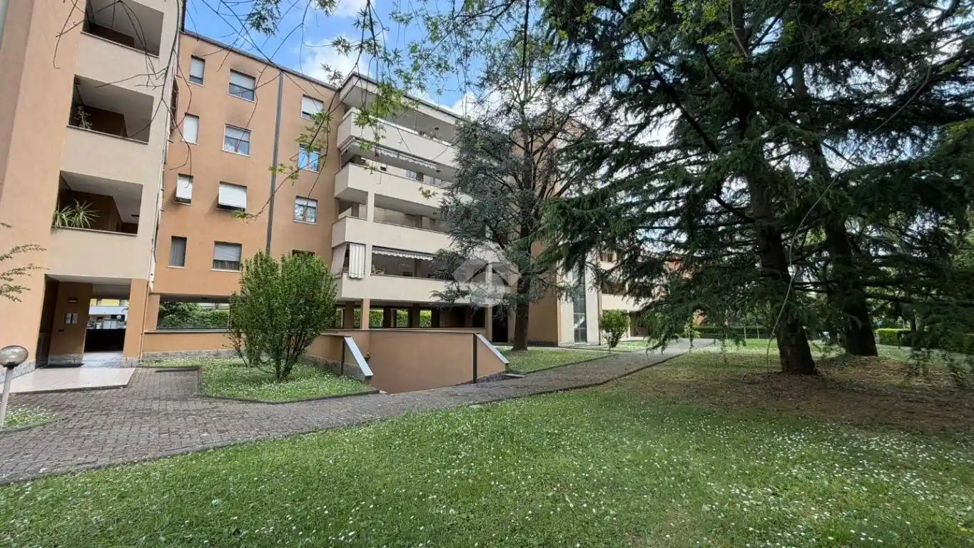 Appartamento in vendita a Desio
