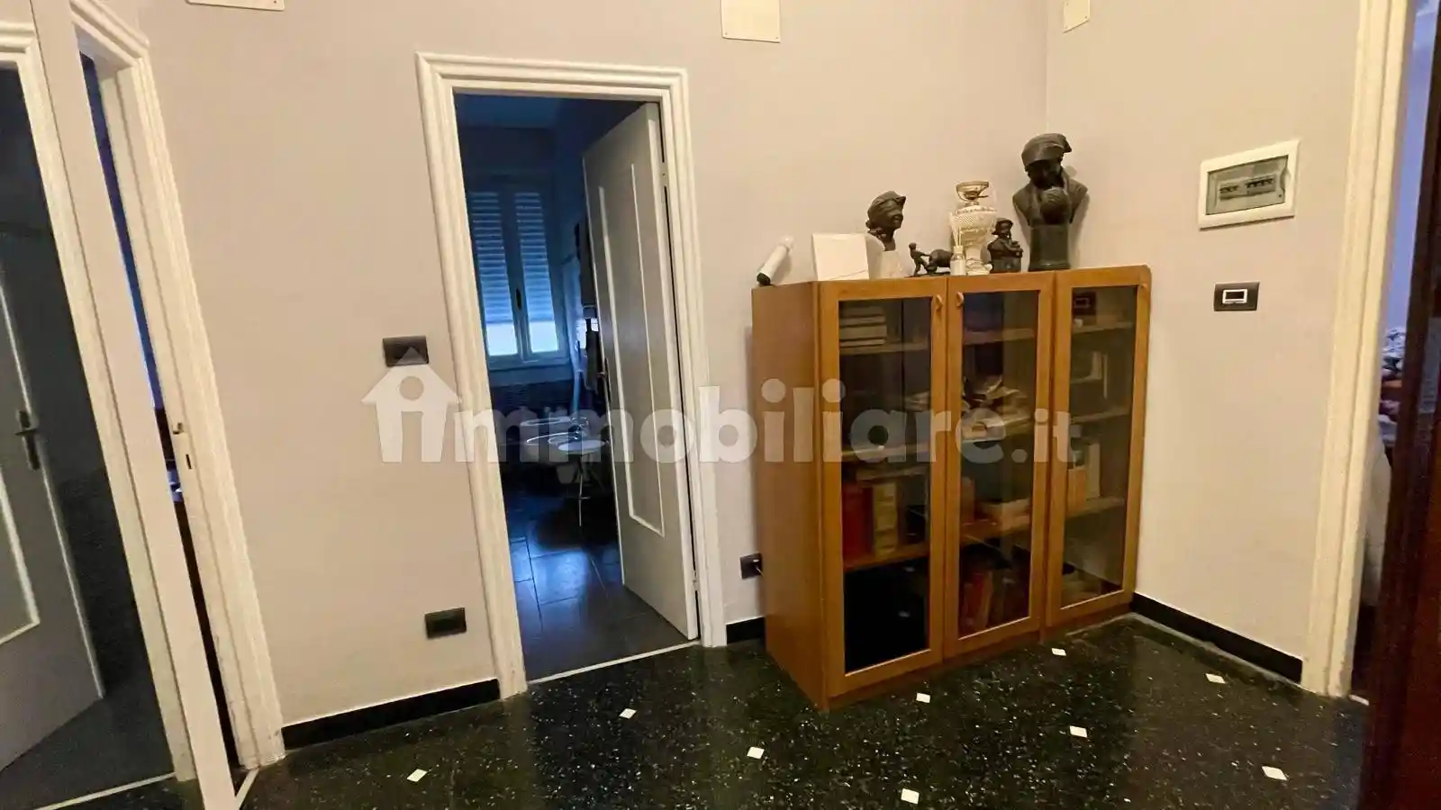 Appartamento in vendita a Genova