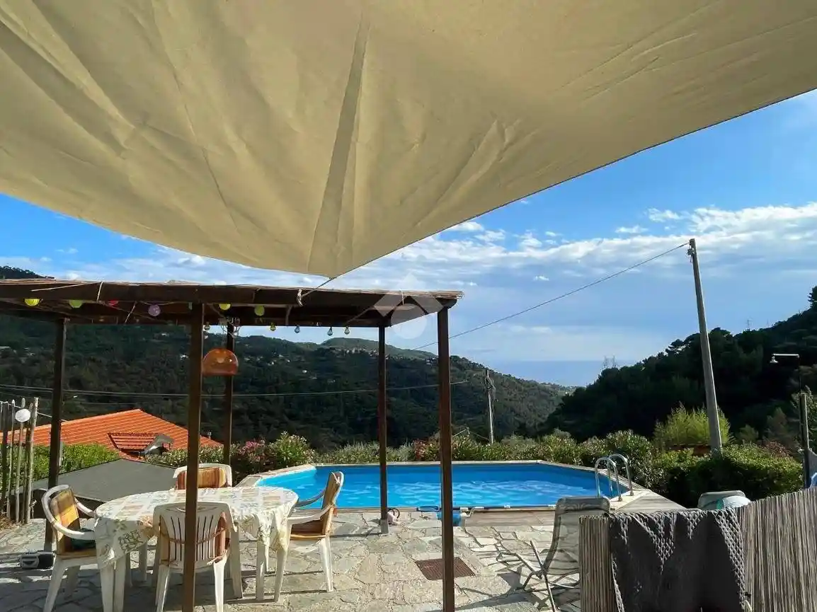 Casa indipendente in vendita a Perinaldo